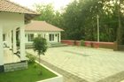 best resorts in athirapally